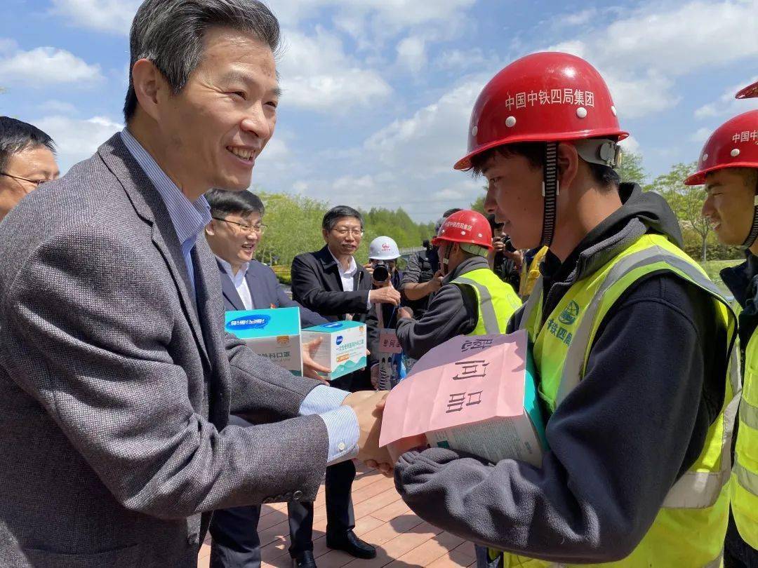 包含里尔内部会议纪要流出——今晚绝杀压哨冲刺阶段上海久事调整名单以备NBA总决赛，这一次真的哈兰德与90激战热火分钟的词条